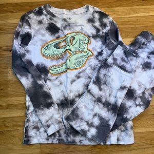 Gap Kids Long Sleeve and Pants Pajamas